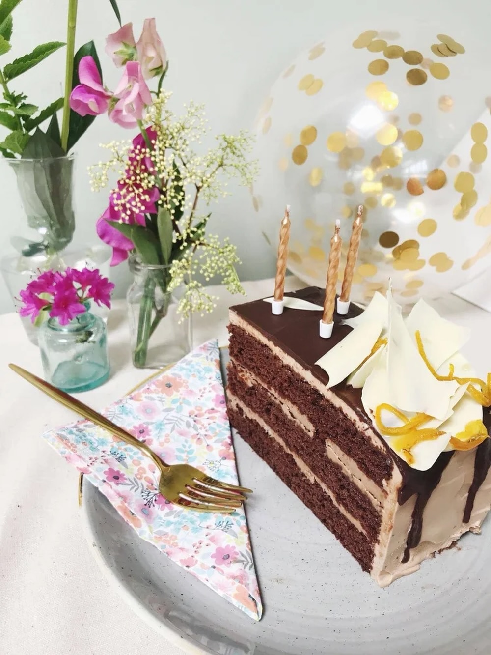 Need a celebration cake? We’ve got your back!
Perfect for all sorts of occasions, created and decorated by our artisan bakers. Rich chocolate layer cakes, Luxury Red Velvet and other delicious options for your own occasion! Please order and pay for your cake at least two weeks in advance.
See our events pack on our website for more details or email Carlotta on enquiries@rootsandberries.co.uk