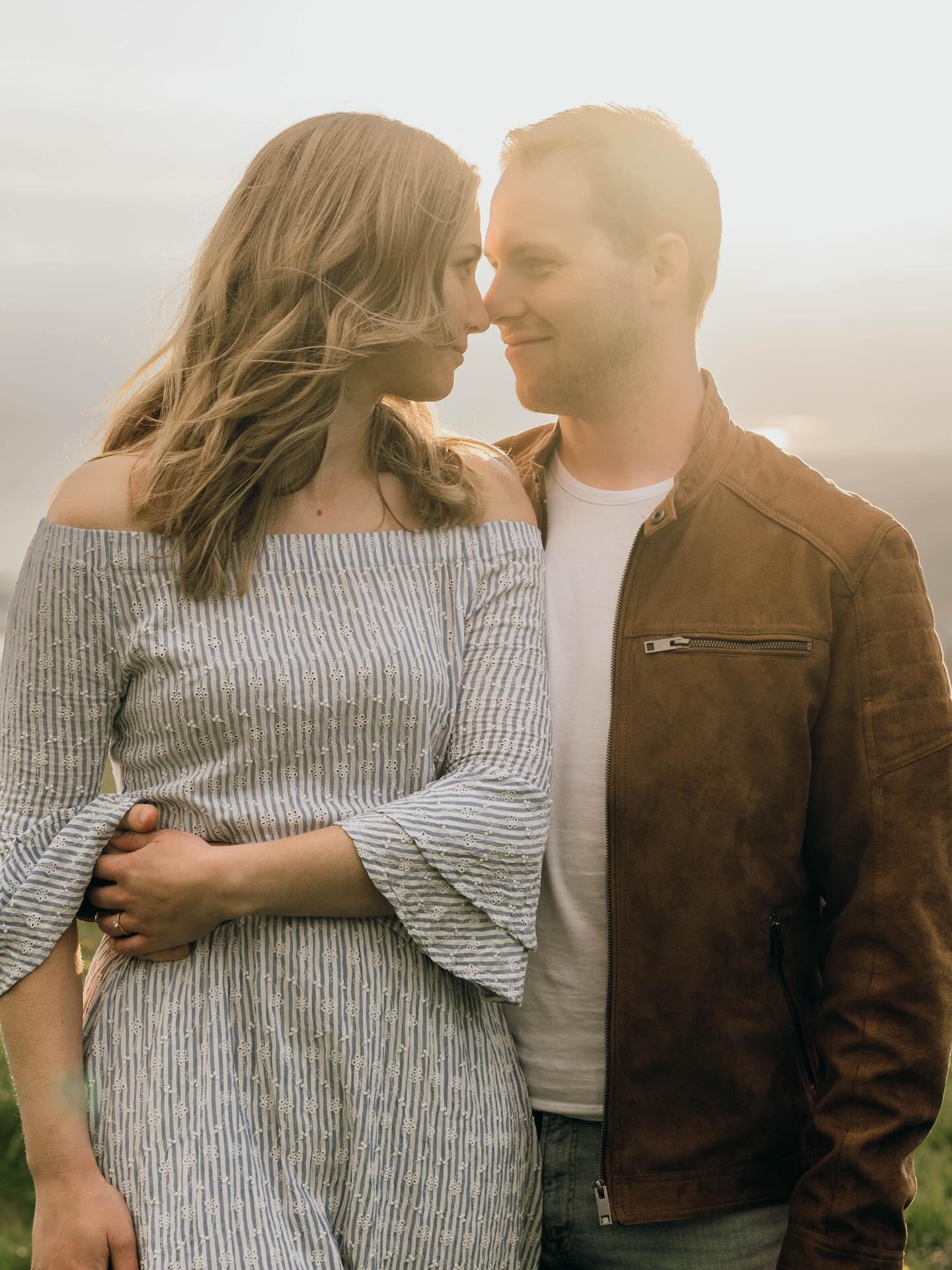 Vorfreude auf ein paar schöne Frühlingsshootings 🌸 wenn die Natur wieder erwacht. Perfekte Gelegenheit um ein paar Erinnerungen zu schaffen!
#paarfotografie #paarshootingvorarlberg #hochzeitsfotografin #verlobung