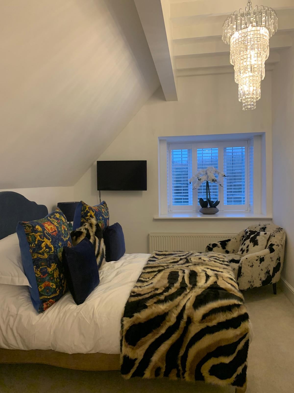 ✨ Transform your space with stylish, made-to-measure shutters ✨
Clean lines, total privacy, and a timeless finish — our shutters are the perfect upgrade for any room!
Beautifully fitted, easy to maintain, and designed to last for years to come.
🎉 SPECIAL OFFER 🎉
We’re currently including FREE hidden tilt on all shutters — saving you 10% OFF until 31st March!
Thinking about upgrading your windows?
👉 Book your FREE Measure & Quote today!
We provide a fast, reliable service across Kent & East Sussex, including Ashford, Battle, Cranbrook, Hastings, Maidstone, Rye, Tenterden, Tunbridge Wells & surrounding villages. Call us to check coverage in your area.
📍 Showroom hours:
Mon–Fri 9–5 | Sat 9–3
📞 01580 765169
📍 7 Ashford Road, Tenterden, TN30 6AB
💻 www.absblinds.co.uk
#absblinds #shutters #kentshutters