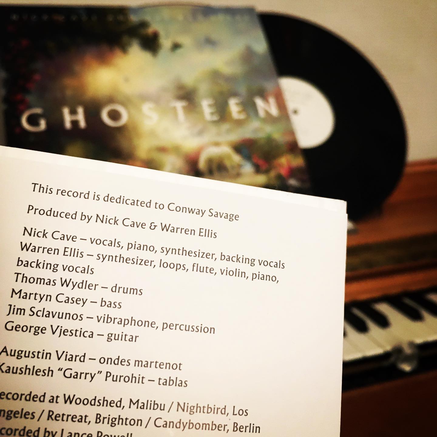 Finally out on vinyl today! So proud 🙏
#nickcave #warrenellis #ghosteen #badseeds #ondesmartenot #martenot #album #vinyl