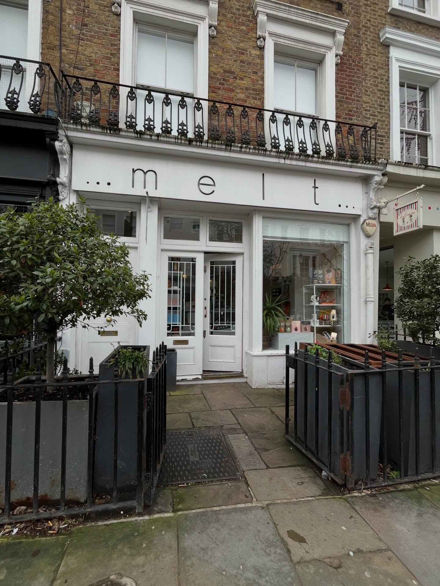 Une idée d’activité lors d’un #weekendalondres : faire sa tablette de #dubaichocolate chez @melt_chocolates ! Idéalement placé dans Notting Hill.