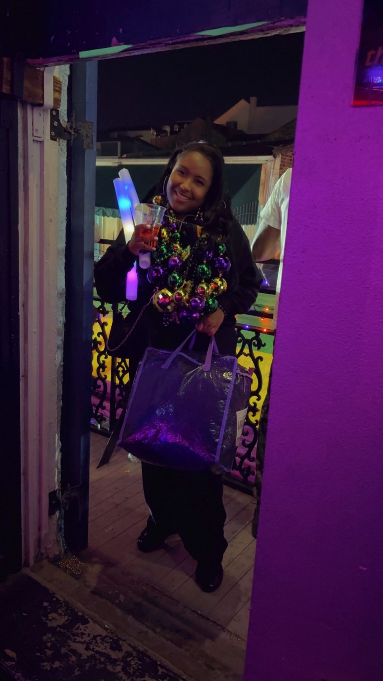 So I flew out of Midway and got to see my childhood’s friends products in the Airport okkkkayyyy @lbitoy I see you may God continue to Bless you ✨🧚🏽♀️ New Orleans Mardi Gras was a vibe Our siblings trip was a success apparently I’m allergic 🫢 but it was a vibe although my allergies kicked my ass 😌🤧