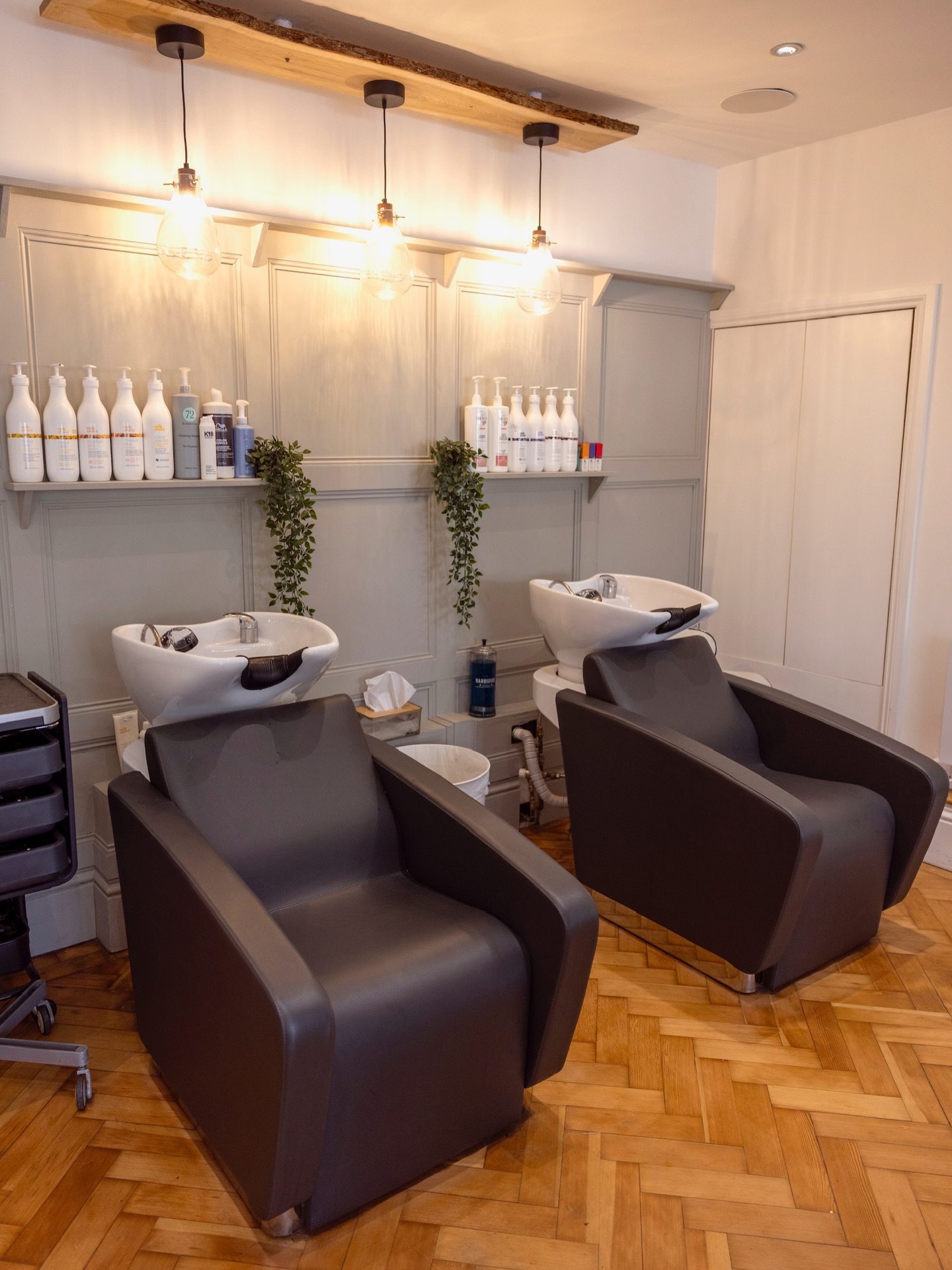 Unwind, relax, and indulge yourself within No53 Salon
Not sure what you might be after?
Just need a little time and recoup?
We have the perfect treat for you!
Did you know we offer hot towel treatments?
Dry damaged hair? - ask for your repair treatment
Frizzy, lack of moisture, need hydrating? - smoothing treatment
Want to prolong your colour? - Colour lock in treatment
Not sure which one? Your stylist can recommend
Finish off with your ideal blow dry!
Book online - Select blowdry - with conditioning treatment
#hottoweltreatment #treatmentblowdry #blowdry #surreysalon #repairhair