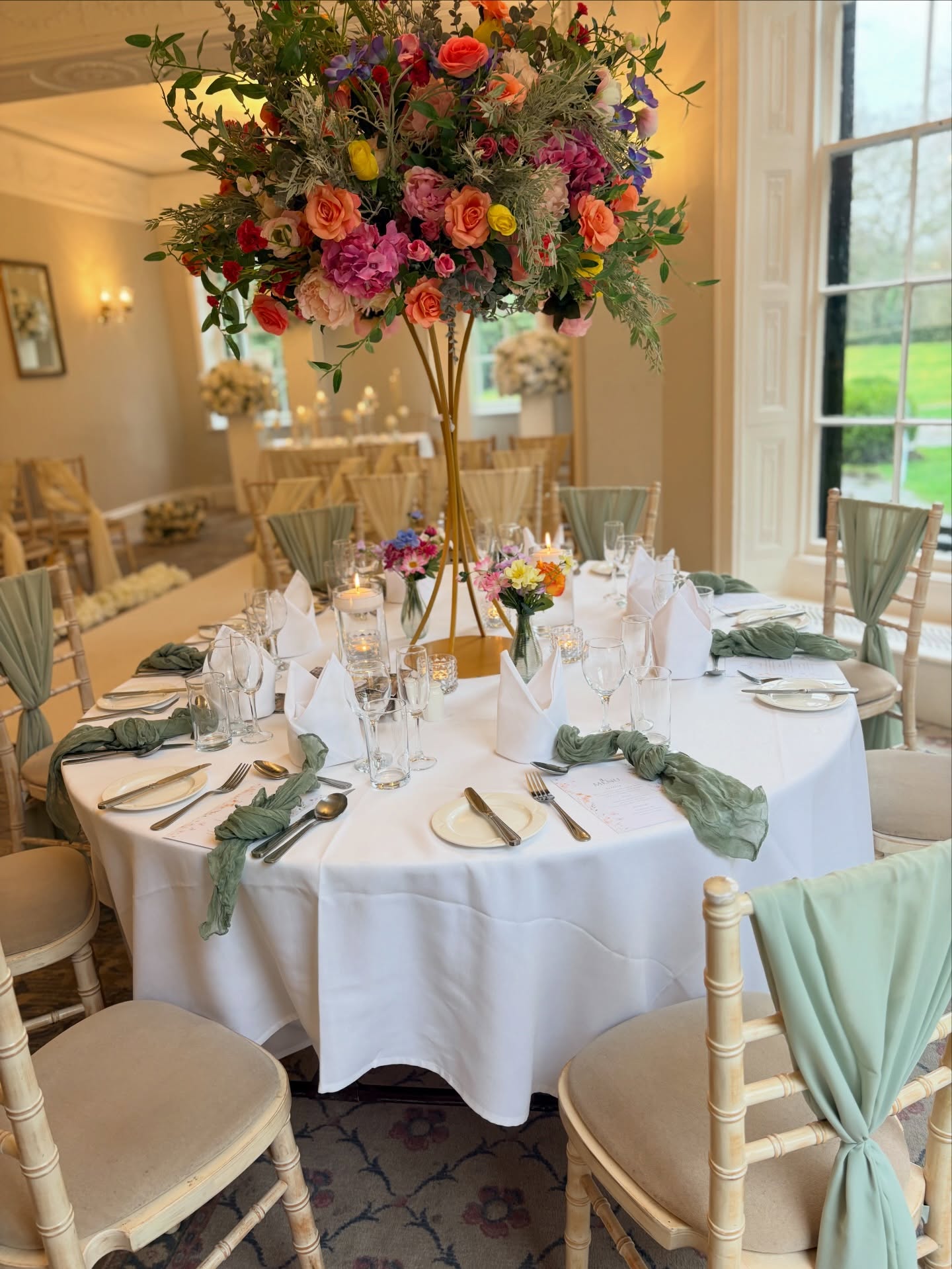 ROSANNA is one of those designs that just goes anytime of the year. Come rain or shine she looks beautiful paired with so many colour of char sash and accessories! 🩷
🌍www.flossypotsevents.com
#bridetobe #bridetobe2026 #weddingplanner #weddingplanner