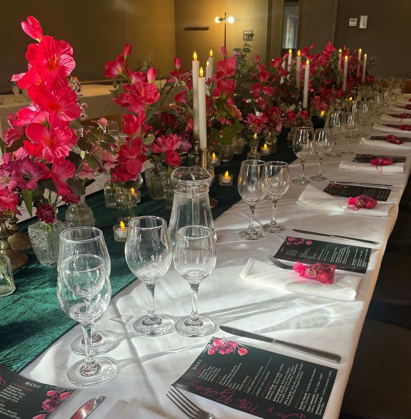 We had the joy of styling a very special 70th birthday celebration.
The clients chose this striking emerald + pink palette for their mum, and we designed the tablescape around it — from the florals to the candlelight to the bespoke menus created to coordinate seamlessly.
A reminder that milestone moments deserve to be celebrated beautifully.
#70thBirthdayCelebration
#MilestoneEventStyling
#LondonTablescapeStylist
#LuxuryEventDetails
#BirthdayPartyInspiration