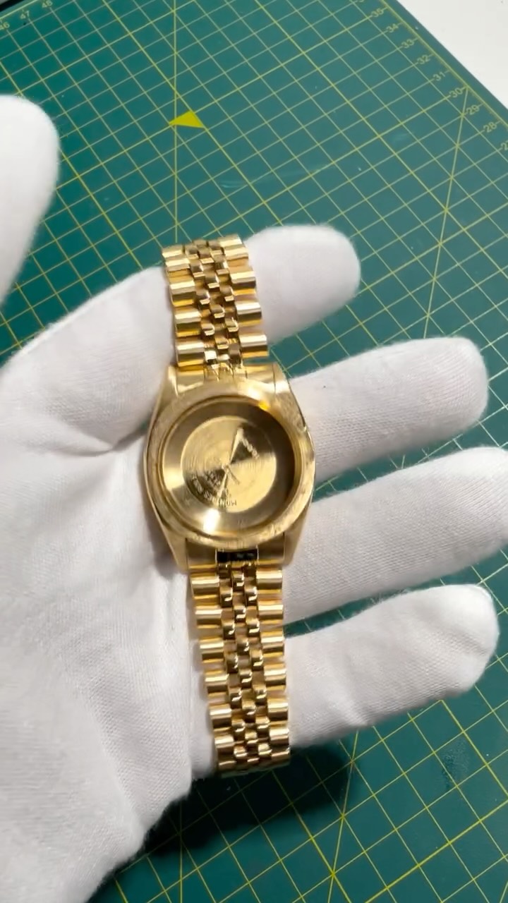 Giving this Rolex a finish it deserves ⚠️ #gold #instamood #trendingnow #Rolex #watch