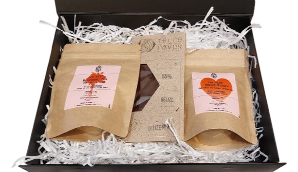 Venez découvrir notre coffret ST VALENTIN
Infusion dâamour : Blooming Tea, Rouge Baiser et chocolat 55% BĂ©lize. Un trio pour des moments tendres Ă deux (ou en solo). 30,00âŹ
A commander sur notre site internet (lien en bio) ou en boutique.
#SaintValentin #Thé #Chocolat #Coffret #MomentsGourmands