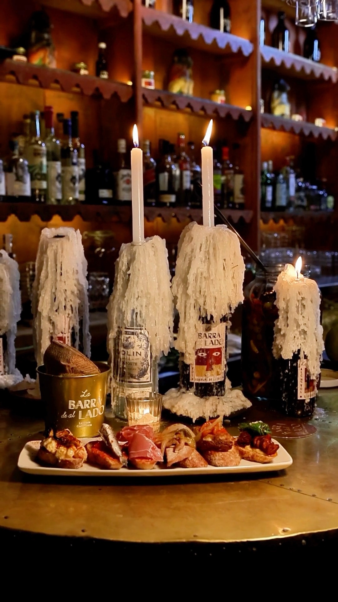 Spain isn’t just about places.It’s about pace.
Late dinners.Shared plates.No rushing.
This is the Spain we plan for.
Save this for your Spain trip 🇪🇸
Follow @vbtravelevents to travel beyond the crowds.
#spaintravel #slowtravelspain #tapaslife #mediterraneanvibes #travelslow #europeantravel