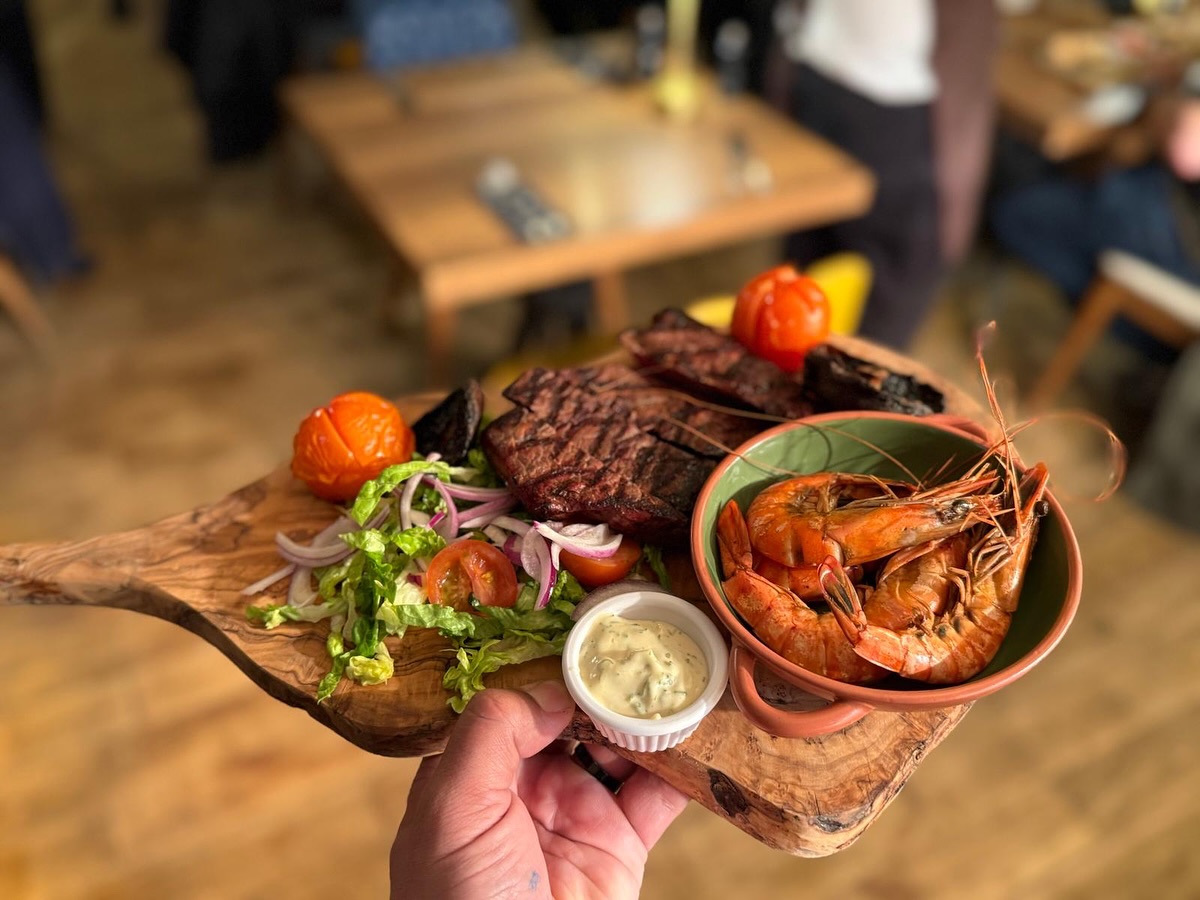 What a great night for Valentines. 💘
We hope all of our customers enjoyed themselves and a BIG BIG thank you to @cecilfarayimusic for the fantastic entertainment once again! 🎶 🎤
🫶🏽