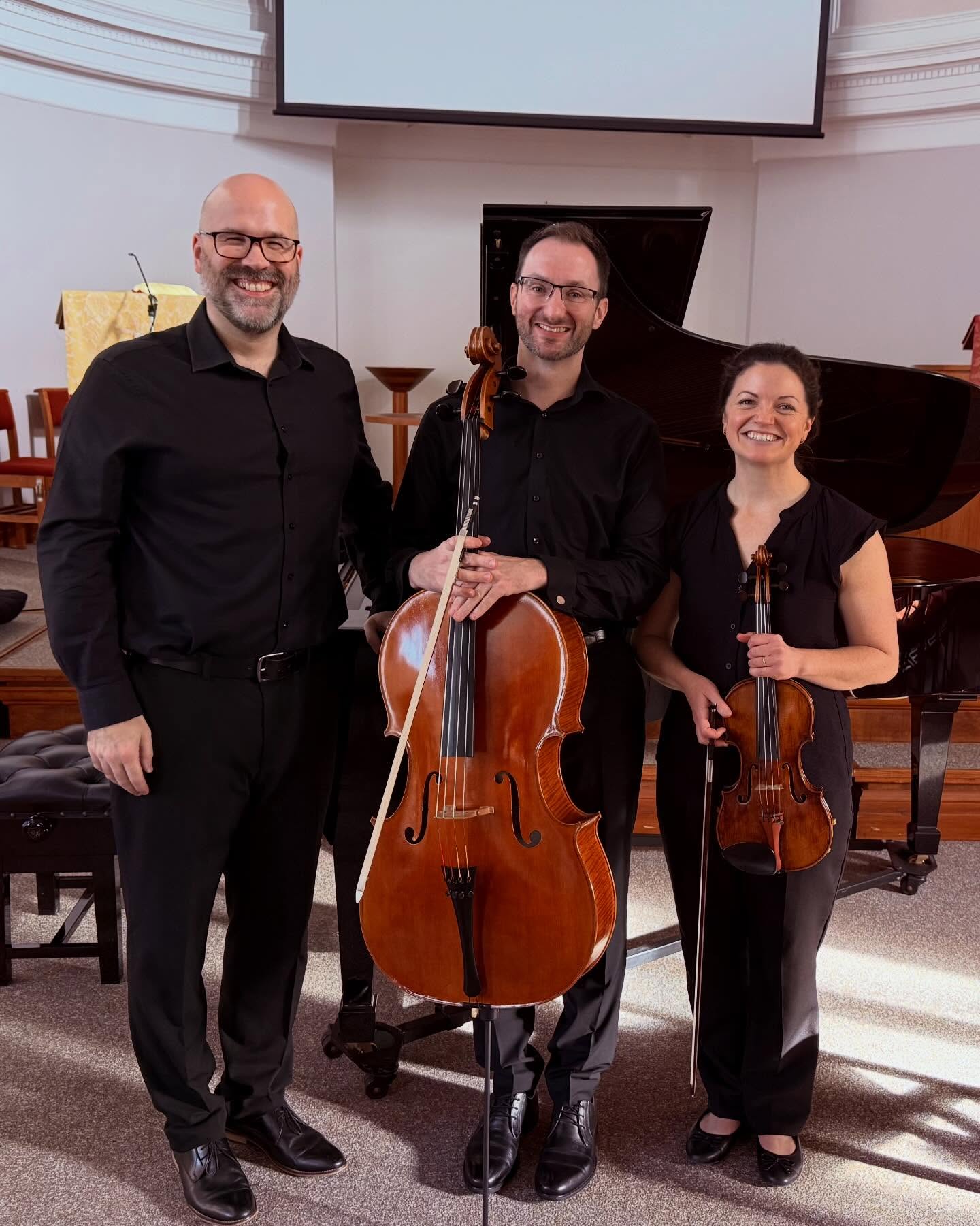 Something a little different with @scintillostringquartet …
As well as being busy musicians playing for weddings throughout Suffolk, Essex & beyond, Daniel, Chris & Phoebe team up to present classical concerts as well - here they are after having given this lunchtime concert of Mendelssohn & Bridge Piano Trios to a very enthusiastic crowd at Maldon United Reformed Church in Essex 🎹🎻
#weddingmusic #classicalmusicians #mendelssohn #frankbridge #pianotrio