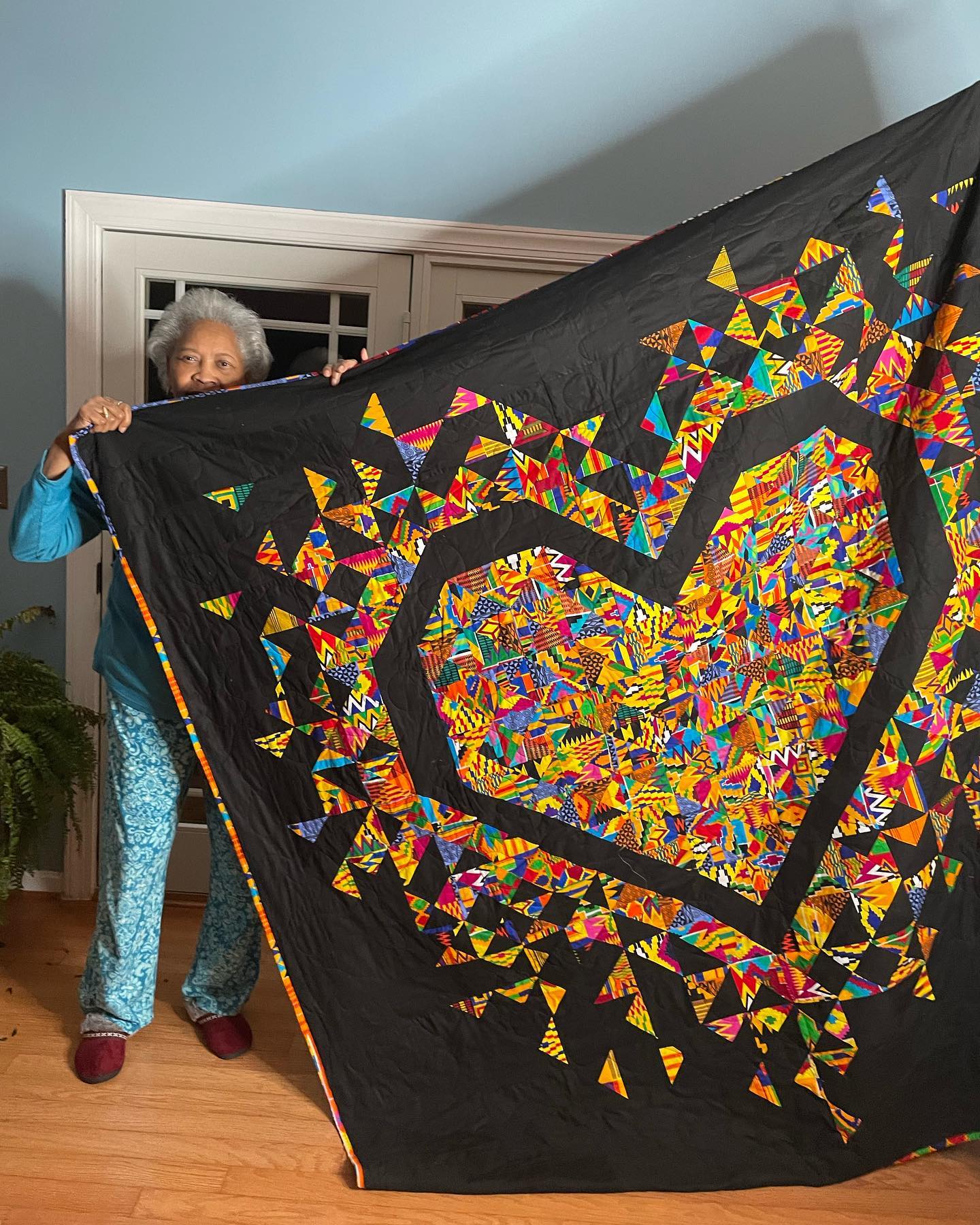 #explodingheartquilt #365DaysOfSomething
#DontBeBusyBeProductive
#WhatsUnderMyNeedle
#YeahIMadeThat
#MakersGonnaMake
#QuiltersGonnaQuilt
#soulofcloth