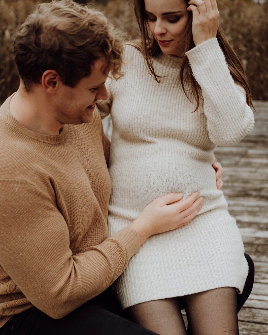 Jelle & Eline ๐ค
Zoโn koppels dusโฆ
waarbij je na een shoot niet gewoon afrond,
maar samen nog een koffietje gaat drinken in het brasserietje om de hoek โ
Mega gezellig.
Mega ontspannen.
Zo van die shoots die blijven hangen...
Niet om de beelden, maar om de mensen ๐
#maternity #maternityphotoshoot #milestone #couplegoals