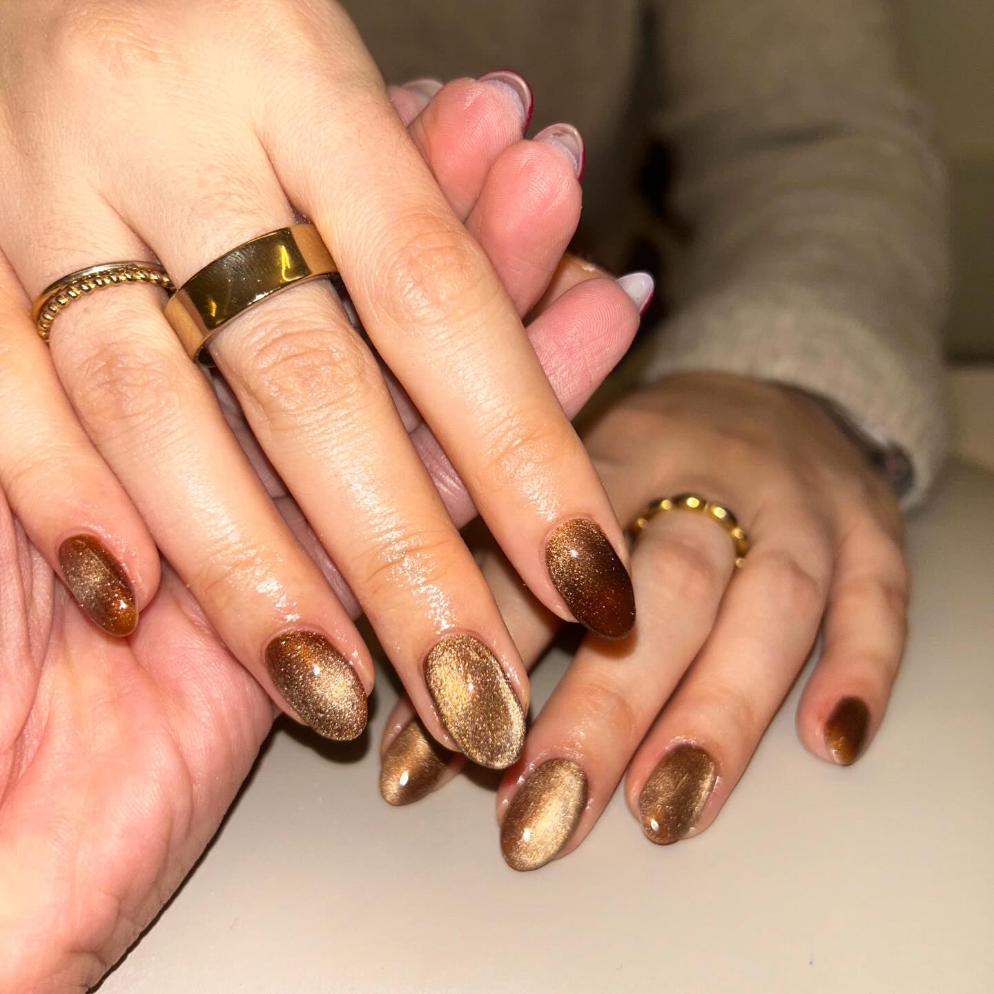 Magnetic nails have landed!!! ✨💅
We’re extra in love this season — not just with these nails, but with our incredible community and our team of amazing women who make it all happen. Our Galentines energy is strong, and we’re so grateful to be surrounded by such powerful, supportive, beautiful ladies every single day.
#TheGlowBarLDN #BIABNails #MagneticNails #Galentines #CityNails