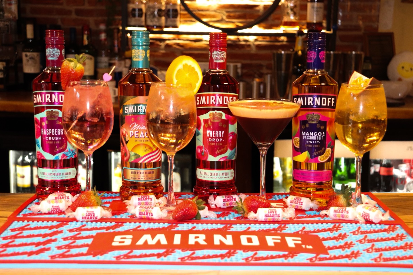 💘 NEW COCKTAILS HAVE LANDED 💘
Our Love Hearts-inspired spritz menu is here — sweet, fruity and dangerously easy to drink 🍓🍑✨
💗 Crush It – Raspberry Crush Vodka, Prosecco & soda
🍑 Peachy Keen – Miami Peach Vodka with a crisp botanical finish
🌴 True Love – Mango & Passionfruit Vodka, Prosecco & soda
🍒 Bite Me – a cherry espresso martini twist for dessert lovers
Which one are you trying first? 👀🍸 #CocktailTime #SpritzSeason #SouthStreetBarAndCoffeeLounge #VodkaCocktails #WeekendVibes
