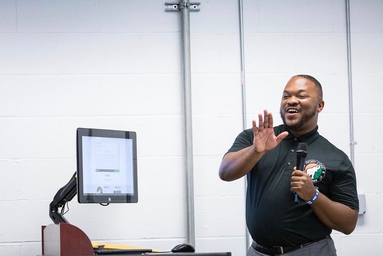 Have no fear in perfection. You’ll never reach it.
#graphicdesigner #graphicdesign #blackartists #famu #blackexcellence