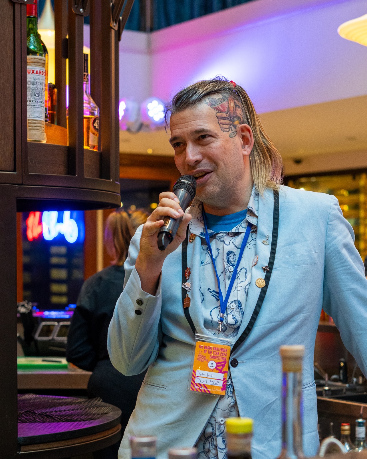 After review by our fantastic judging committee of
@dimimour_
@jimbollic
@jonolamoenchi
We have our final five competitors for this years edition of The Hague Bartender of the Year!
The standard was incredibly high, but we can only have five startenders showing us what they’ve got, to compete for the title of The Hague Bartender of the Year!
We have, in no particular order:
@alyshiaab from @lamianasianstreetfood
@yo_soy_shekil from @nomon_restaurant
@santortizm from @ultramarijn.thehague
@wilson_lastnametaken from @nomon_restaurant
@theodoregoujon from @lapatronacantinamexicana
A huge thanks to everyone that entered and the very best of luck to our finalists for the final @blueblood_thehague Monday 16th!
#thehague #denhaag #cocktails #horeca #competition