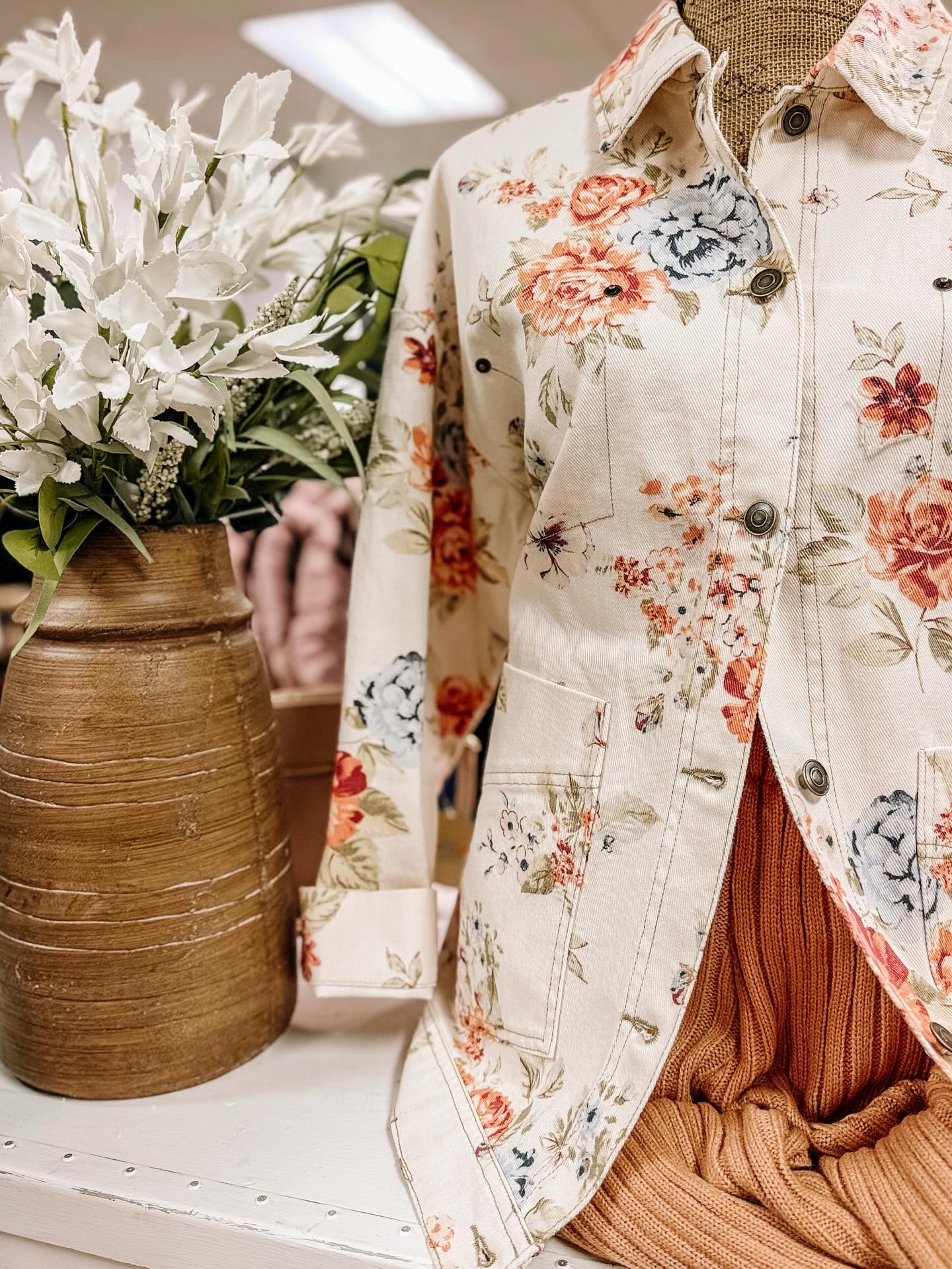 Time to layer up and floral down! It’s almost Spring and the shop is ready! 💐 Shop our entire clothing and home collections instore and online!