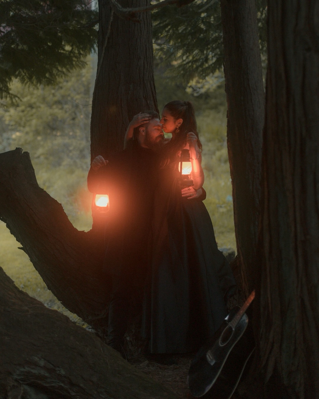 Making art with Z + B ✨
@st.marys.weddingspace
@bernadetteantwerp
@with_bells_on_invites
@bonnyswonderland
@bothyblooms
@annieargyllcelebrant