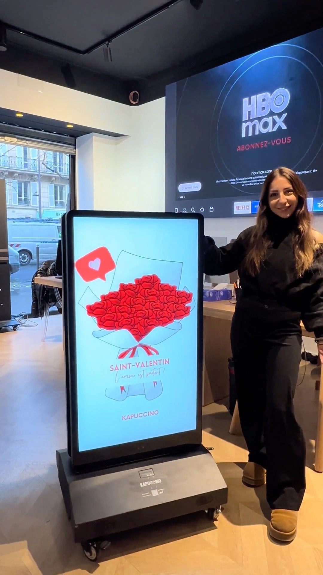 🎶 “Where is my husband?” 🎶
Le mari… on ne sait pas 🤷♀️
Mais une chose est sûre :
✨ on a le chevalet fait pour toi ✨
Pour la Saint-Valentin, laisse l’amour te surprendre 💌
Que ce soit pour lui, pour elle ou pour toi-même 😉
📍 Agence : 150 avenue de Wagram, 75017 Paris
📞 Téléphone : 01 87 44 31 31
✉️ Mail : contact@kapuccino.fr
📎 Site web : www.kapuccino.fr
#SaintValentin #SaintValentinParis #Amour #ChevaletFaitPourToi #WhereIsMyHusband #Kapuccino #ValentinesMood #trendviral #funnyreels #reelsfrance #fypchallenge #memes 💘✨