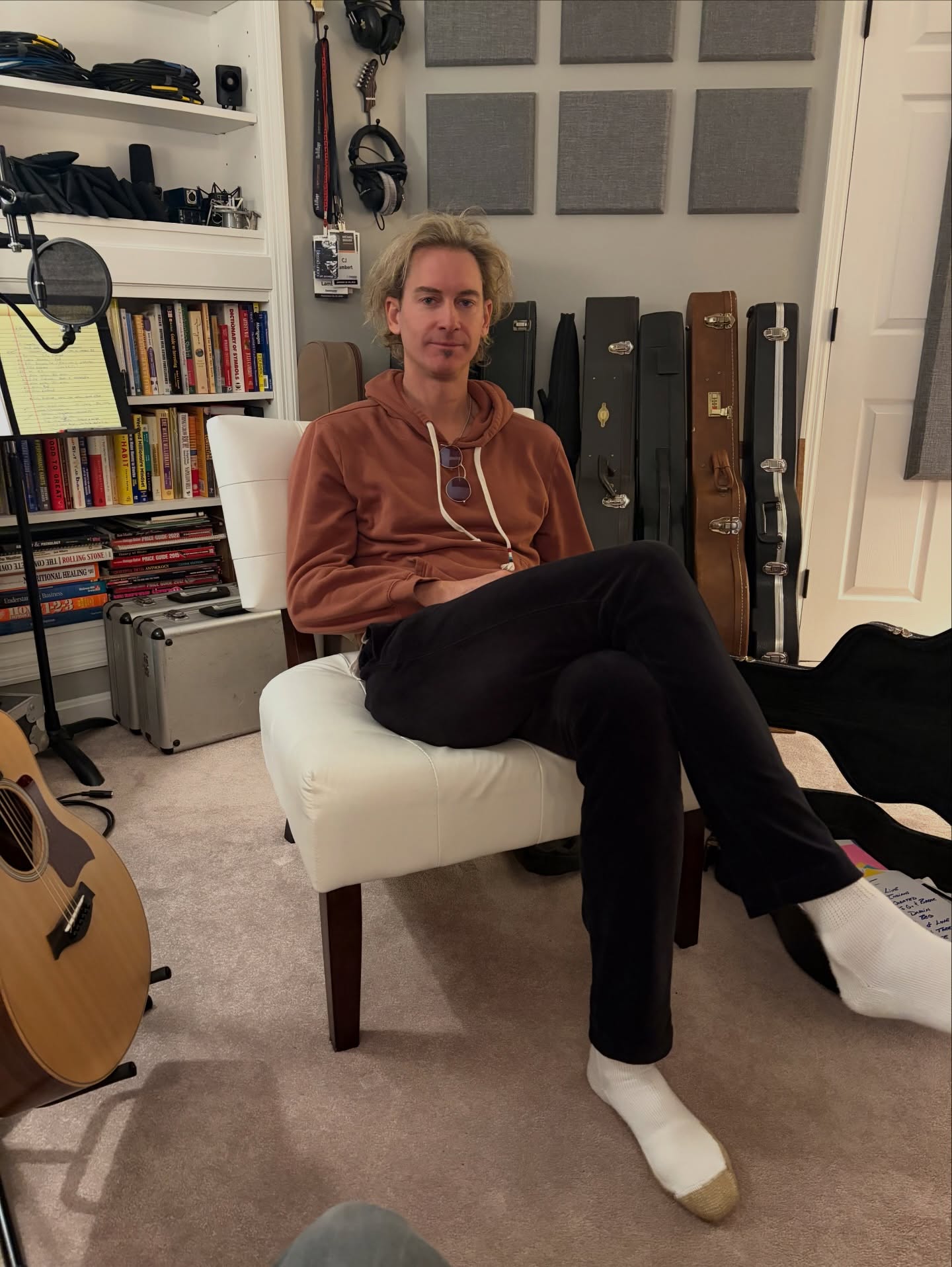 Another Bronson Arroyo album in the works! Let’s go boys!!!
@bronsonarroyo61
@joejordanmusic
@cjlstudios