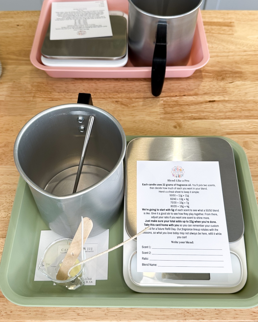 The perfect way to spend a holiday Monday? Pouring candles.
We’ll be OPEN with special pouring times so you can slow down, get creative and make something that reminds you of your long weekend.
Grab your friends, make a date of it and start the week with a little glow.