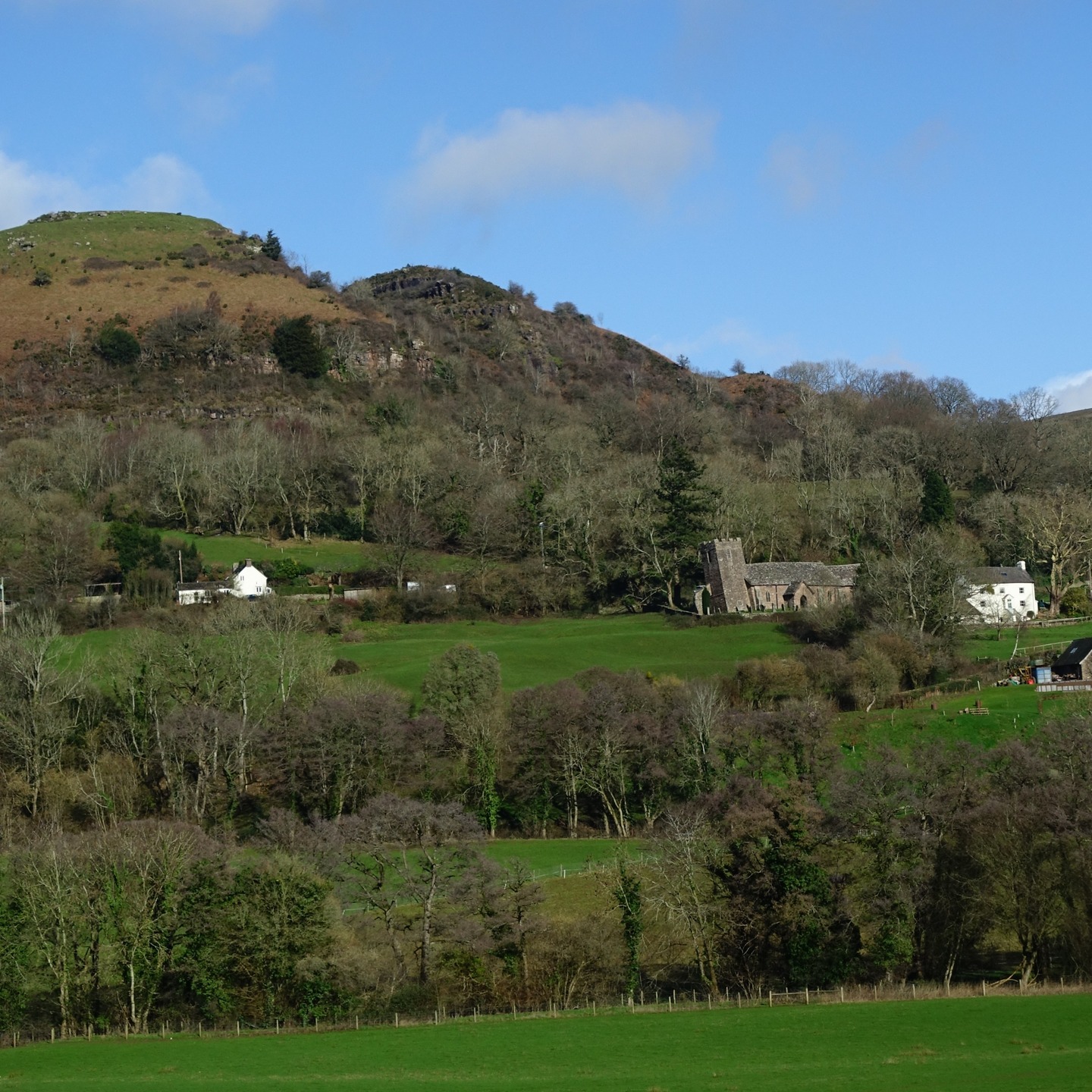 In the Black Mountains the other day with a friend and fellow YouTuber, Adam Radford. It was a blustery day to start. We aimed to do a loop, arriving latterly at Darren Uchaf, a rock formation/cliff created during the last ice age. Before then, it was the Spur above Cwmyoy St Martin's Church that beckoned. As we set off from the bottom, a fierce storm rolled in. It was driving sleet, the winds full on. We had a great time, but ascending and being involved, neither of us put our waterproofs on, and the storm was not abating. So, not wanting to get any colder, we bailed on the Darren. But what a great short thrill of a walk. If interested in the video, copy and paste into YouTube: Storm in the Black Mountains | Forced Back from Exploring Darren Uchaf | YouTube Meetup with Adam.............take care all. And put your waterproofs on in a sleet-and-wind-filled storm. #Blackmountains #walkwales