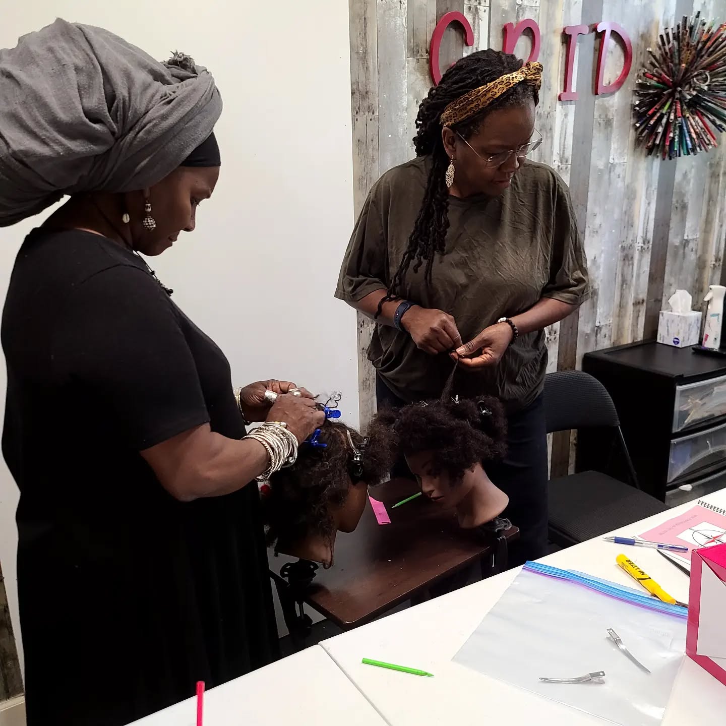 Grid Loc'd Natural Microloc Classes #gridlocdnaturalhair #microlocs