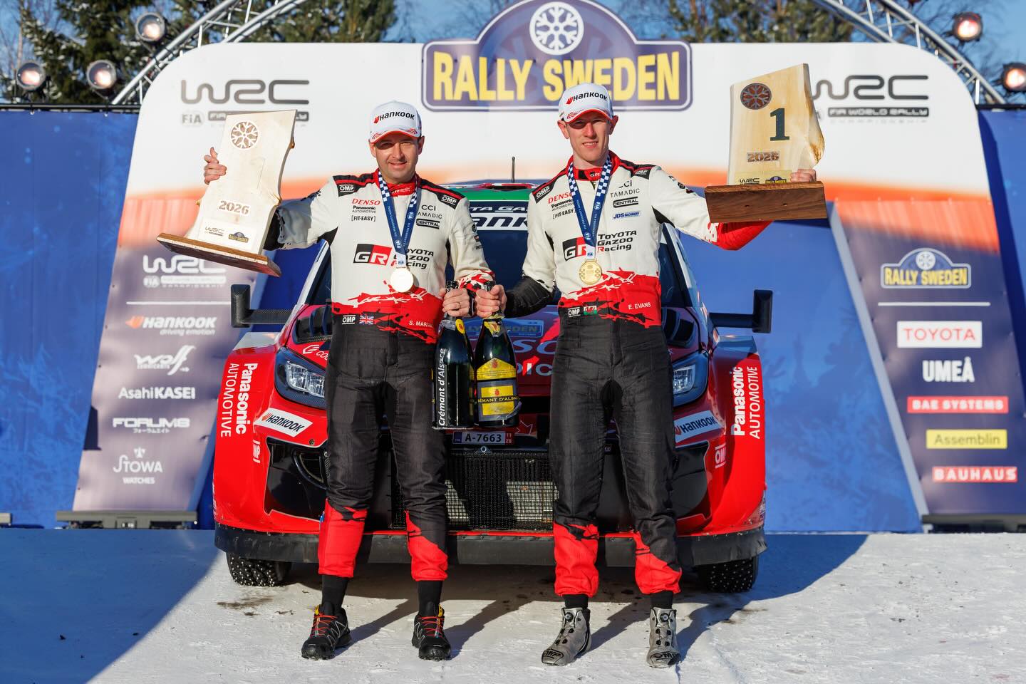 That winning feeling 🍾🏆
Very happy with how the weekend turned out in the end, feels great to take a win in Sweden for the third time! A huge thanks to the team @tgr_wrc we prepared well ahead of the event and the car felt good from the start to finish.
It was an amazing 1-2-3-4 finish, congratulations to the whole team for all their hard work and result 🙌🏼
It’s been a great start to the year, but of course next we have the challenge of Kenya!
#EE33 #RallySweden #ToyotaGAZOORacing
