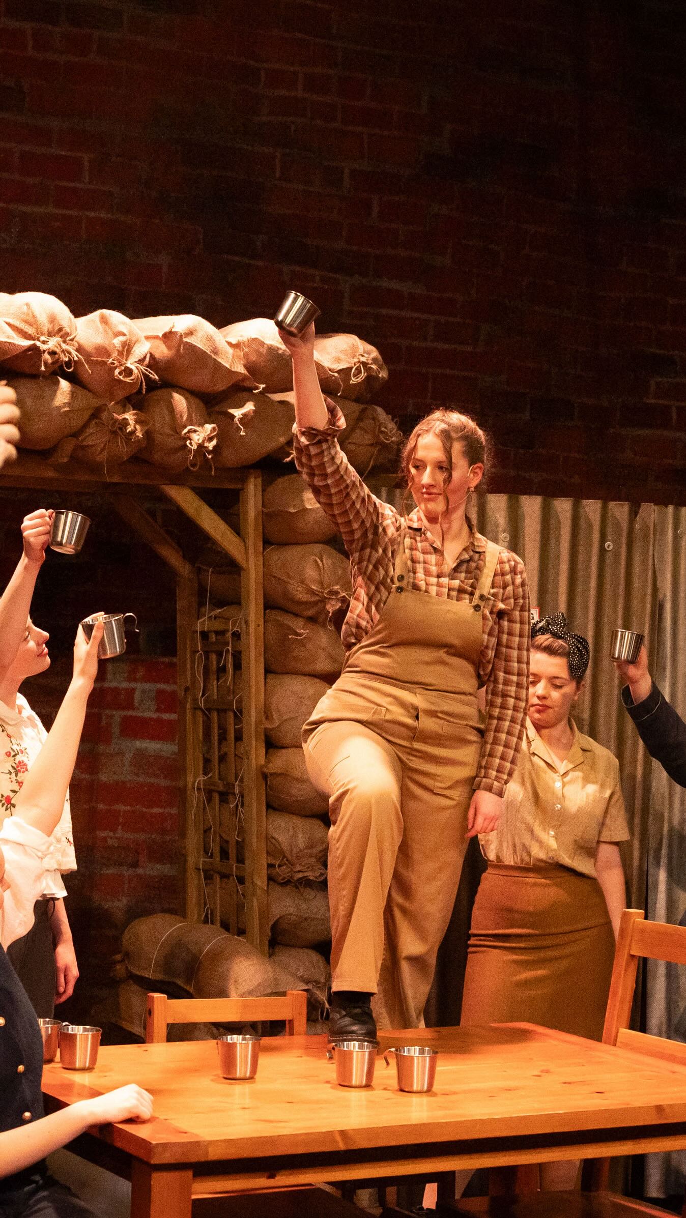 WAIT FOR ME🌹
Here’s a little snippet from our most recent production of Hadestown filmed at @thebonington
*This was not filmed during the production
All rights remain with Owners.
🎥 @longtallharry
🎛️ @mark_dm