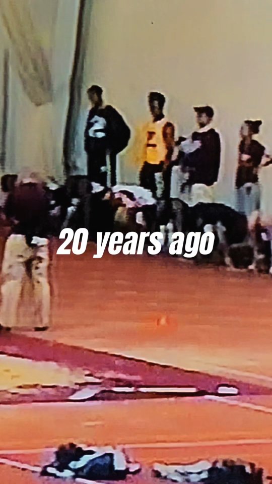 World leading 60m dash 6.53 in 2006
Check out the full race on YouTube
Link in bio
#johniedrake #60m #speed #fast #trackandfield