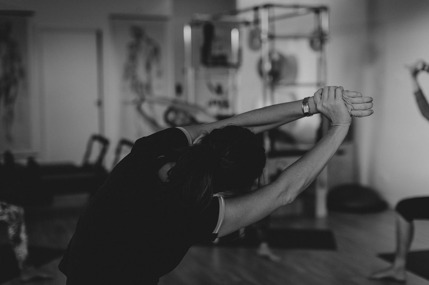 GYROKINESIS® exercise feels so good!
Breathe. Yawn. Narrow. Supple. Stability through contrast. Somatic awareness. Fluid energy. Join us Wednesdays and learn the GYROKINESIS® method of movement. #gyrokinesis® #gyrokinesis
_
#pilatesandmovement #pilatesandmovementsunshinecoast #gyrotonic® #gyro #yawn #pandiculate #somaticmovement #energetichealing #tensegrity #pilatessunshinecoast #yogasunshinecoast #breathworksunshinecoast #sunshinecoasthealthandfitness #sunshinecoasthealth #sunshinecoastwellness
📸 jasmine connors