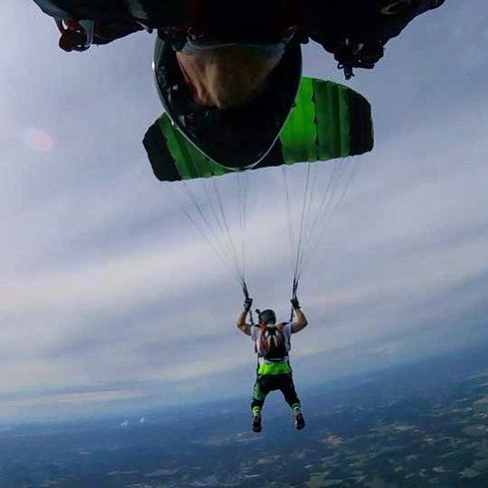 Wingsuit Wednesday, @havok2370 and @kurtsmith7858 getting their #XRW on.
#SkydiveRicks