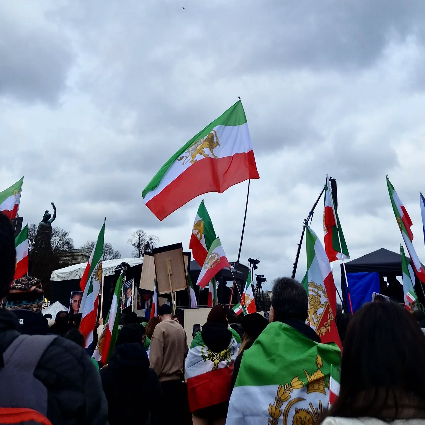 #Munich 14 February 2026
Until Iran is freed from oppression, we will not remain silent.
The crimes of the Islamic Republic is endless.
They have slaughtered more than 40,000 Iranians, and even now, behind prison walls and far from the eyes of the world, they continue to kill people who stood up and protested for freedom.
The world can not turn its back on Iran.