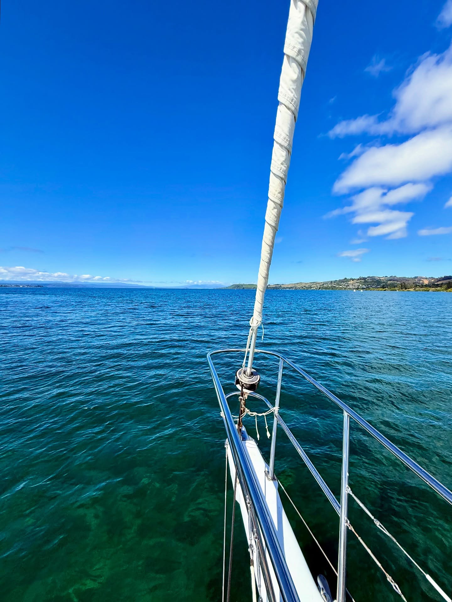 Sometimes the simplest days are the best ones.
Fresh air, open water, and time to enjoy where you are.
Save this for a day you need exactly that.
#LoveTaupo