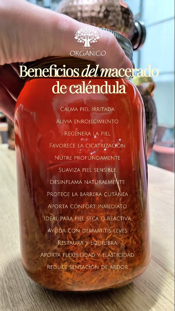 Macerar caléndula es un ejercicio de paciencia… y de amor 🌼✨
Sus pétalos liberan lentamente sus propiedades calmantes, reparadoras y antiinflamatorias, creando un extracto vivo que cuida la piel de forma suave y profunda.
Por eso se convirtió en el corazón de dos de nuestros productos más especiales:
💛 Crema Facial Regeneración Celular
🌼 Jabón Facial Tesoro de Caléndula
Ingredientes reales. Procesos lentos. Piel agradecida.
#calendula #maceración #organico #natural #cosmeticanatural