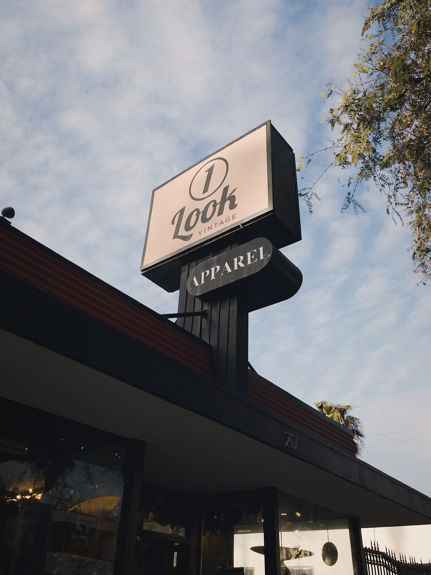 in a family full of eccentrics @1lookvintage