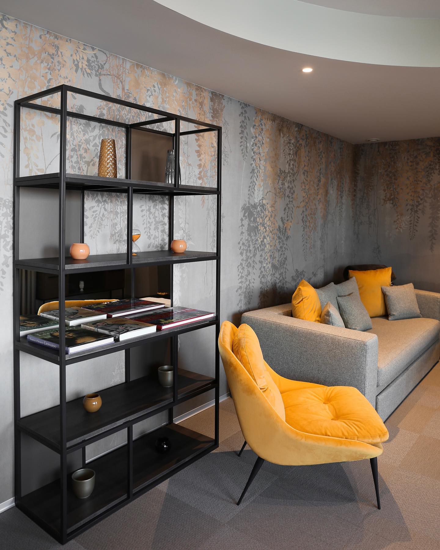 Sfumature di colori vivaci si fondono tra i toni neutri di Elitis House 💛
📍 via Dante 22, Nova Milanese (MB)
📞 0362 1637582
✉️ info@elitishouse.it
#elitishouse #spa #monza #monzabrianza #novamilanese #centrobenessere #hotelmilano