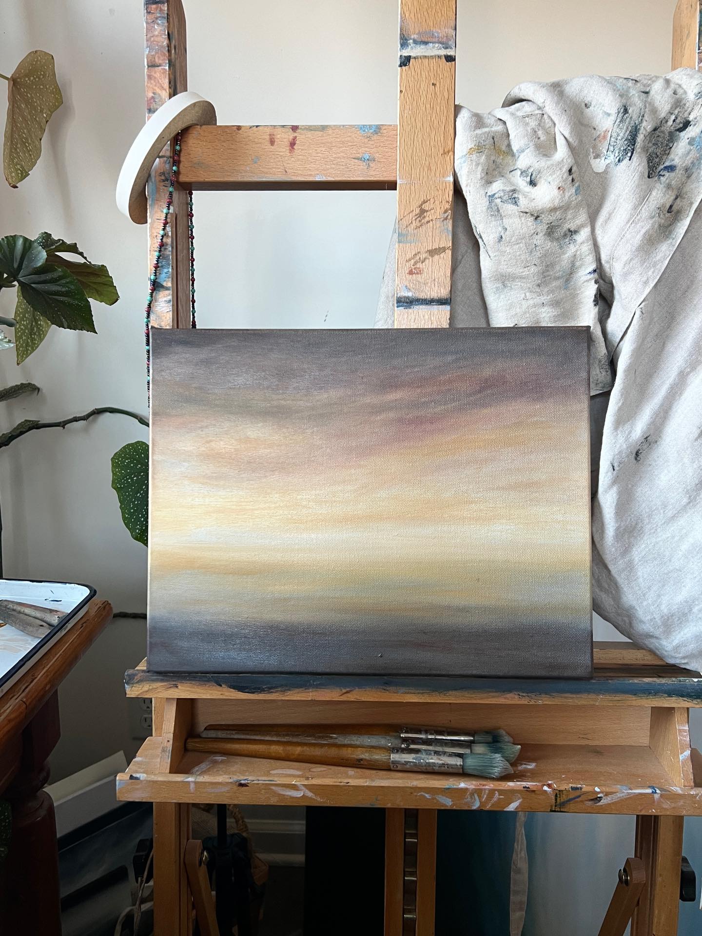 In progress with whoever this is.
#minimalistabstract #abstractlandscape #dreamscape #dreamscapeart #abstractoilpainting