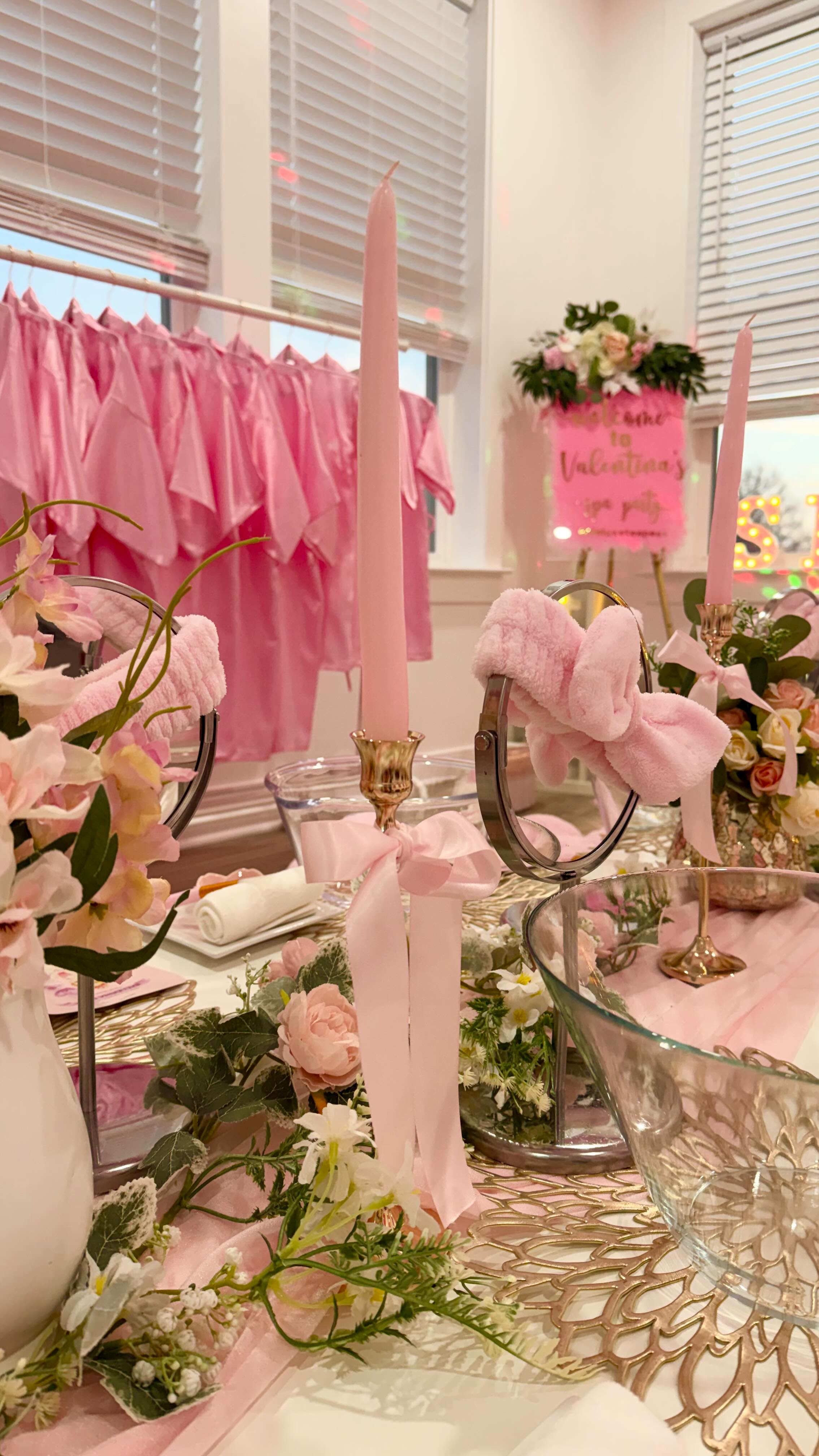 🎀 Valentina’s Coquette Spa Soirée 🎀
Soft blush tones, delicate florals, satin bows, and candlelight made Valentina’s birthday feel like a little Parisian daydream 💗
Every detail was dripping in coquette charm. Gold accents, fluffy bow pillows, dainty mirrors, and the prettiest pink spa stations created the sweetest setting for her and her besties to relax and feel pampered.
The girls enjoyed
💅 Mini facials
👣 Pink pedicures
🎀 Glam time with the cutest headbands
🌸 A room full of bows and beauty
Sweet, feminine, and oh so dreamy.
Happy Birthday, Valentina. Your coquette spa party was pure perfection 💕✨
#ValentinasSpaParty #CoquetteAesthetic #PrettyInPink #LuxuryKidsSpa #BowObsessed SpaPartyMagic
