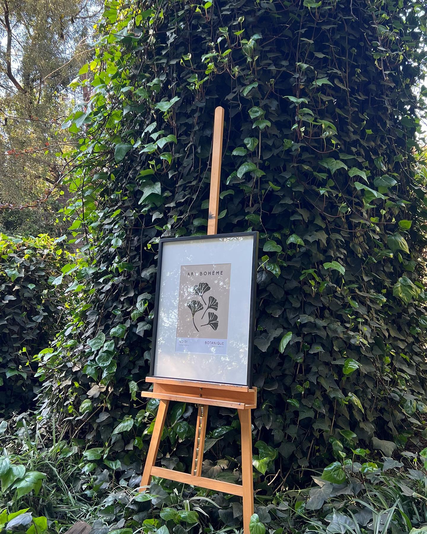 “Frames in the wild” - a piece from our collection of framed art prints in somewhat of a different setting.
▪️
▪️
▪️
Create custom frames 🔲
Print and frame your own images 🌇
Shop our collection of framed art prints 🎑
▪️
▪️
#pictureframes #art #decor #frames #minimalism #Scandinavianstyle #japandi #minimaliststyle #simplicity #styleicon