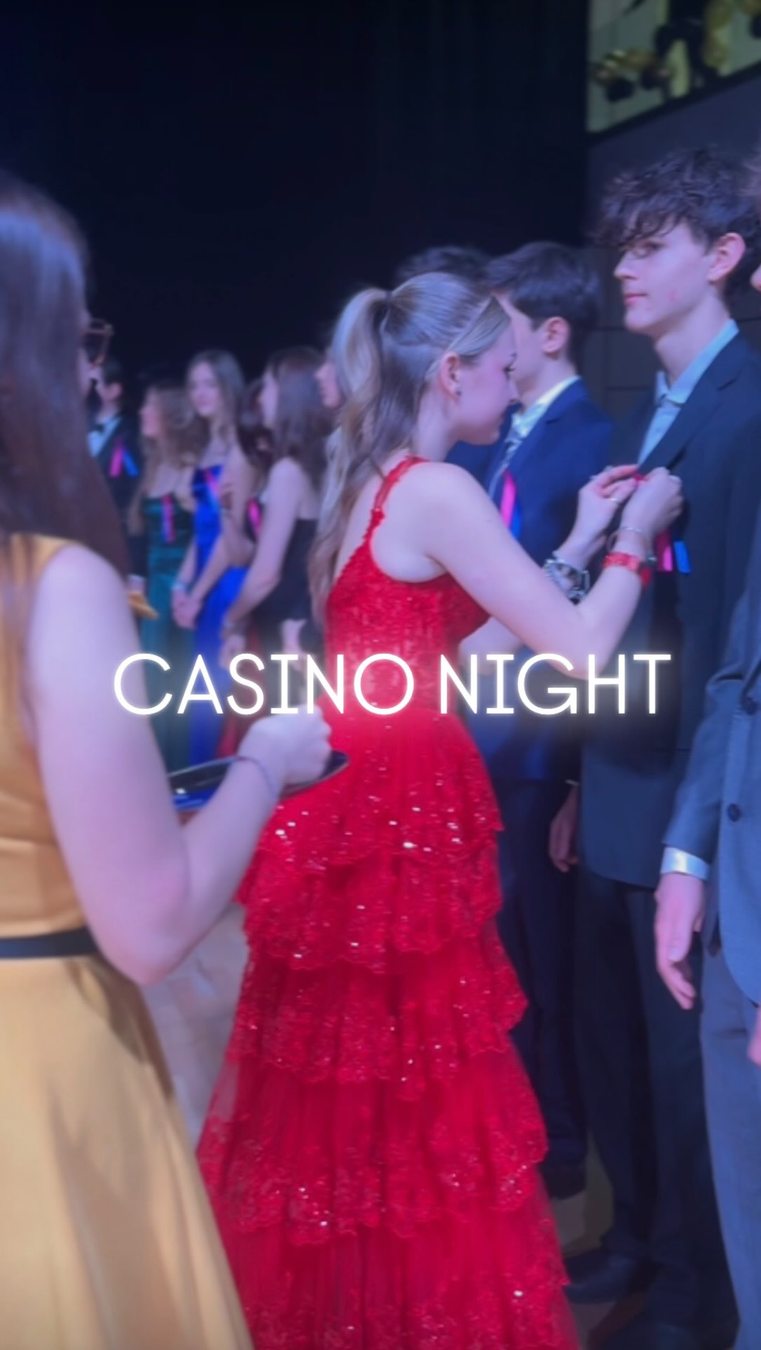 Maturitní ples 2026 je v plném proudu! 🔥 Začali jsme imatrikulací prváků (zdravíme PAT & MAT 👋) pod vedením našich maturantů. Tohle bude noc! 🥂✨
#maturitniples #casinonight #imatrikulace #itg #gymnazium