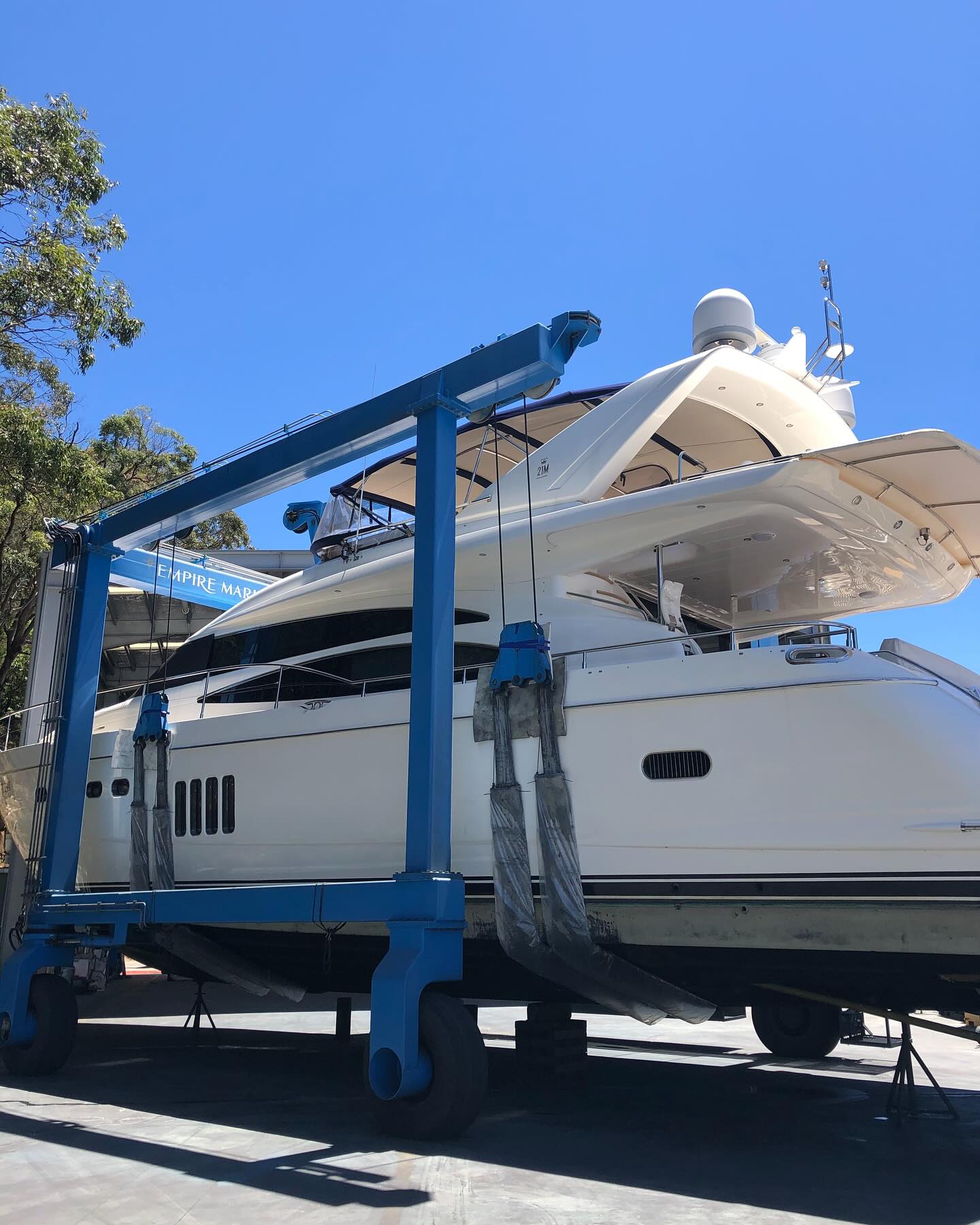 Antifouling isn’t just routine maintenance — it’s one of the most important investments you make in your boat’s performance and longevity.
Choosing the right place to antifoul matters.
Done properly, antifouling protects your hull from marine growth, improves fuel efficiency, maintains speed, and prevents long-term damage. Done poorly? It can cost you more in the long run through reduced performance, premature wear, and repeat haul-outs.
At Empire Marina Bobbin Head, we make the process seamless and stress-free:
✔️ Experienced marine technicians who understand every hull type
✔️ Professional high-pressure wash, surface prep & premium antifoul application
✔️ Modern slipway facilities in a protected, calm-water location
✔️ Transparent quoting and clear communication
✔️ Easy road access just 45 minutes from Sydney CBD
✔️ On-site services so you can complete multiple jobs during one lift
✔️ Temp berthing arrangements for Sydney Harbour boats who antifoul with us
Our sheltered marina location in Ku-ring-gai Chase National Park means safe handling and care at every stage — from haul-out to relaunch.
When it comes to protecting your boat, don’t cut corners. Choose a marina that treats your vessel like their own.
Book your antifoul with Empire Marina Bobbin Head and get back on the water with confidence.
#EmpireMarina #BobbinHead #BoatMaintenance #Antifouling #BoatingLife #SydneyBoating #MarineCare #BoatPerformance