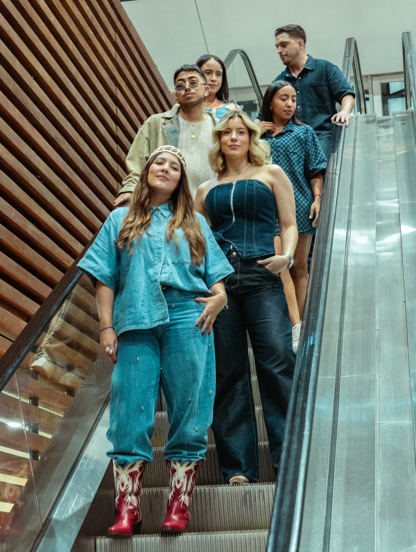 📌 Team @inexmoda
▪️ @colombiatex_oficial