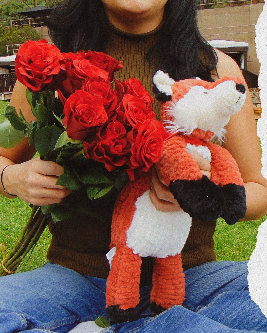 This Valentine’s Day, let us help you spread a little extra love💕.
Surprise your friends🧍🏻♂️🧍🏻, your soulmate,
or someone who simply deserves something sweet.
A coffee. A dessert. A small gesture that means everything.
We’re here to make it special