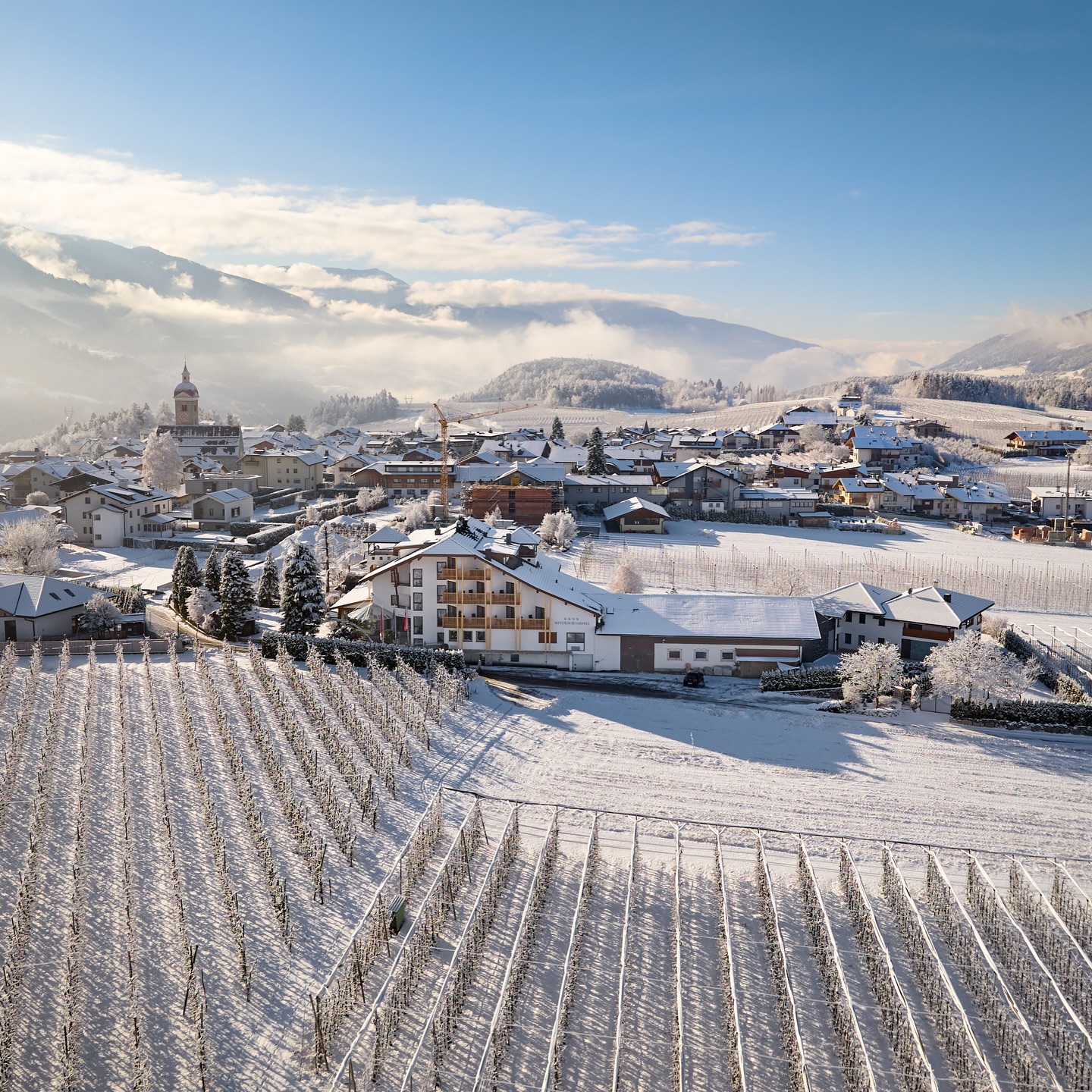 A Place to Breathe.
Crisp mountain air.
Snow-covered apple orchards.
Endless alpine views.
Natz - the sunny high plateau of South Tyrol - is surrounded by rows of apple trees and wide open landscapes. Here, mornings begin with light over the Alps and silence feels grounding, not empty.
Step outside. Breathe deeply.
Slow down. Discover.
Walk through frosted orchards, feel the winter sun on your face and then come back inside to warmth.
To natural materials.
To crystals shaped over millions of years.
To a place where geology meets design.
At the world’s only mineral hotel, nature isn’t decoration - it’s part of the experience.
Here, you breathe.
Here, you discover.
#mineralmoments #mineralienhotel #mineralhotel #boutiquehotel #winterescape #hiddenparadise #visitsouthtyrol #mountainescape #uniquehotels