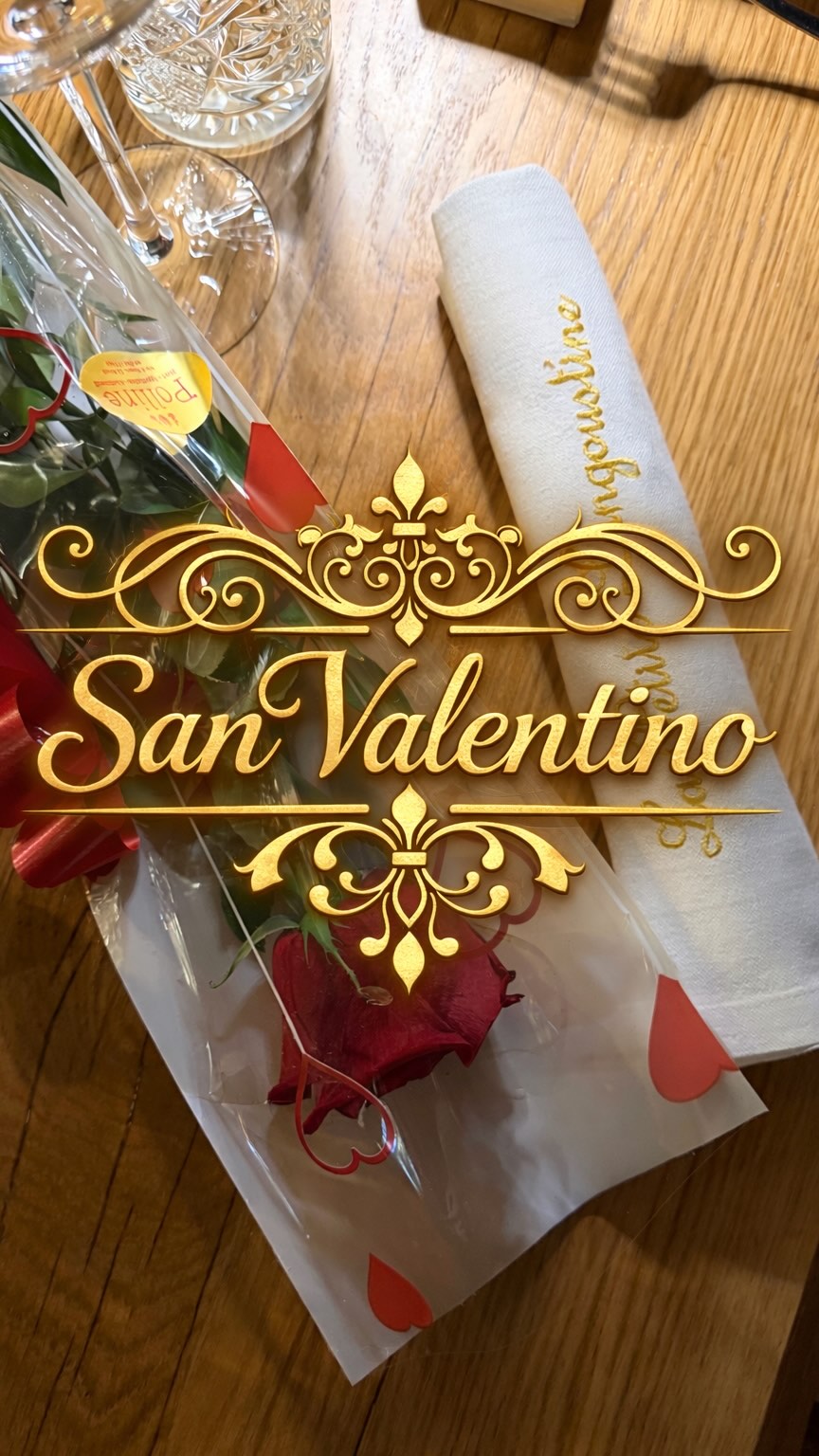 San Valentino è passato…
ma che serata ❤️✨
Cuori rossi, calici alzati e mare nel piatto.
Grazie a chi l’ha vissuto con noi. 💫