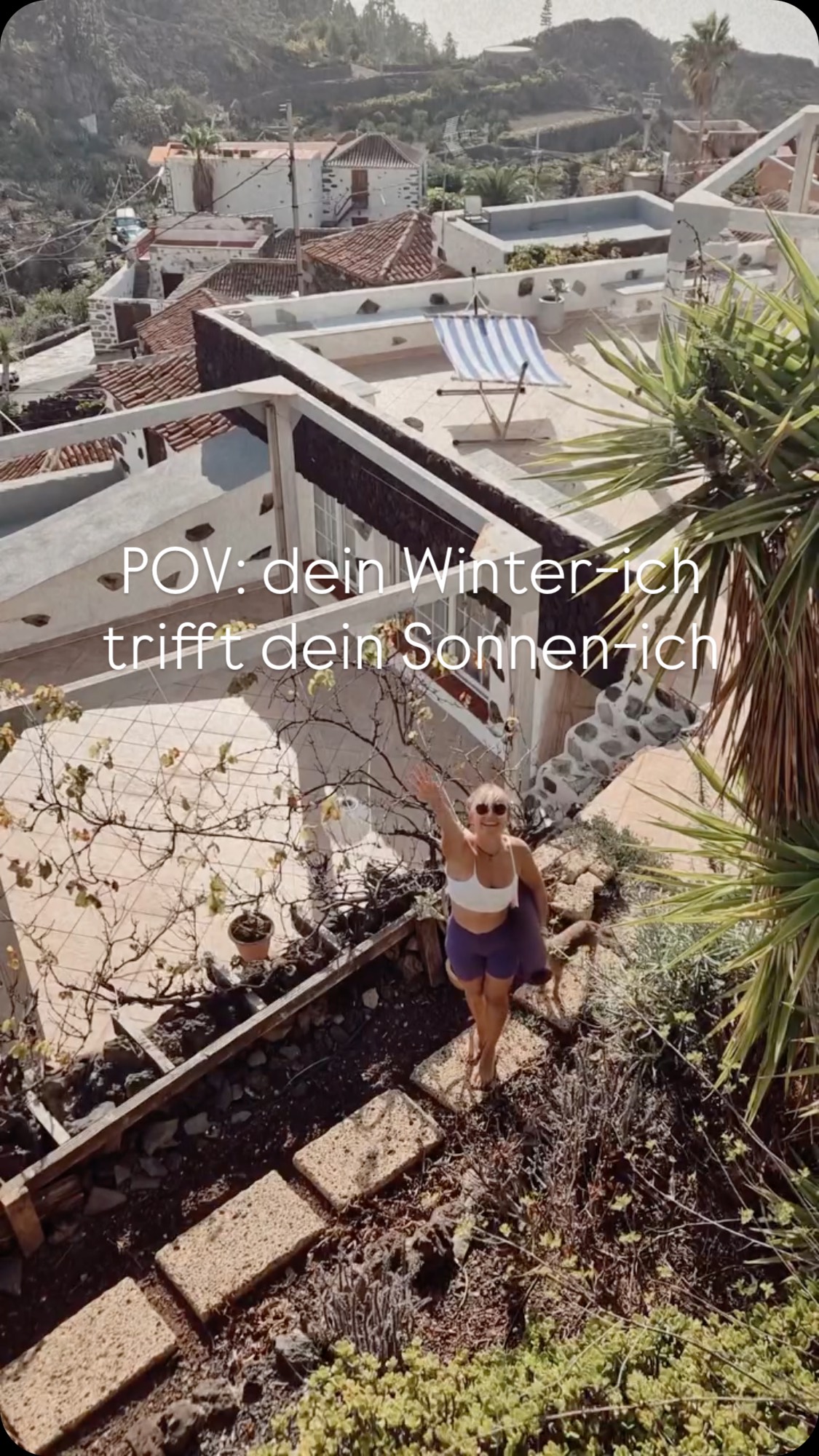 Wenn dein inneres Ich schon auf Teneriffa ist, aber dein Körper noch im Schnee steht… Zeit, aufzuhören, zu träumen und das zu ändern.
Komm im April zum Yoga-Retreat nach Teneriffa - Sonne statt eisige Kälte, Yogamatte statt Mantel.
Während in Deutschland noch Winter ist, wartet dort schon der Frühling auf dich.
Warmes Licht, Meeresrauschen, tägliches Yoga, gutes Essen und Zeit für dich.
Wenn du den Winter satt hast - ist das dein Zeichen!
Dein Reset beginnt hier! 💜
Detox & Yoga Retreat 13. - 18.04.2026
Mindful Food & Yoga Retreat 25.04. - 30.04.2026
#yogaretreattenerife #selfcare #selflove