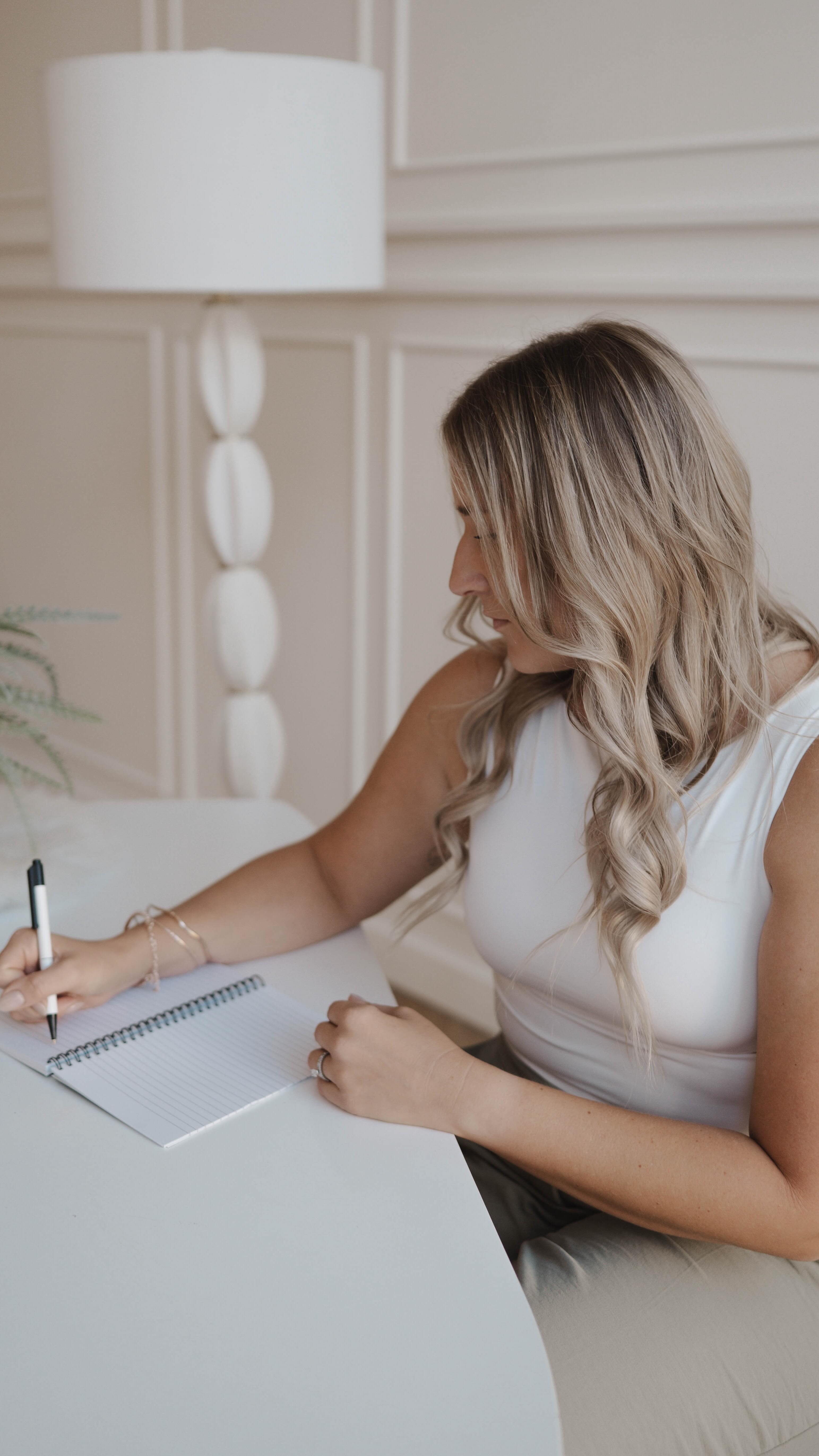 Ending the year without a checklist.
Just noticing what I accomplished, learned, and carried forward.
You don’t need to overhaul your life in January.
You’re allowed to move gently into what’s next 🤍
What are your priorities moving into the new year?