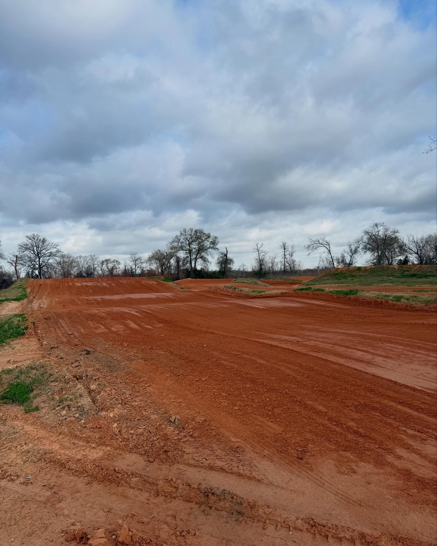 It’s Wednesday - you are half way there!!! We are open from 10:00 am to 9:00 pm today. The Dirt Bike Connection Main Track opens at 2:00pm. The Woods Track opens at 11:00 am. The GP Track and Kids Track are ready to go! River Track is CLOSED.
👀As always, TAKE YOUR SITE LAP every time you get onto the track. 👀
⛔️WARNING ⚠️ TEXAS LAW⚠️
(CHAPTER 75 E, PRACTICE AND REMEDIES CODE) LIMITS THE LIABILITY OF A MOTORIZED OFF-ROAD VEHICLE ENTITY FOR INJURIES OR DEATH OF A MOTORIZED OFF-ROAD VEHICLE ACTIVITY PARTICIPANT RESULTING FROM A MOTORIZED OFF-ROAD VEHICLE ACTIVITY.
🛑Our sport is an exhilarating sport and this sport is NOT for everyone; with that being said please note actions sports including motocross is a DANGEROUS SPORT. When you sign in to watch and / or participate you are acknowledging the risk and assuming full responsibility of bodily injury, death, and property damage. If you are not comfortable with this AGREEMENT please refrain from entering our facility and refrain from participating in any events including practice and / or spectating. Please feel free to express any concerns you may have at the main office as you are exiting the park. 🛑
🚨Our social media post serve as a disclaimer, please read and be informed.🚨 (Instagram users please refer to FB for the entire message).