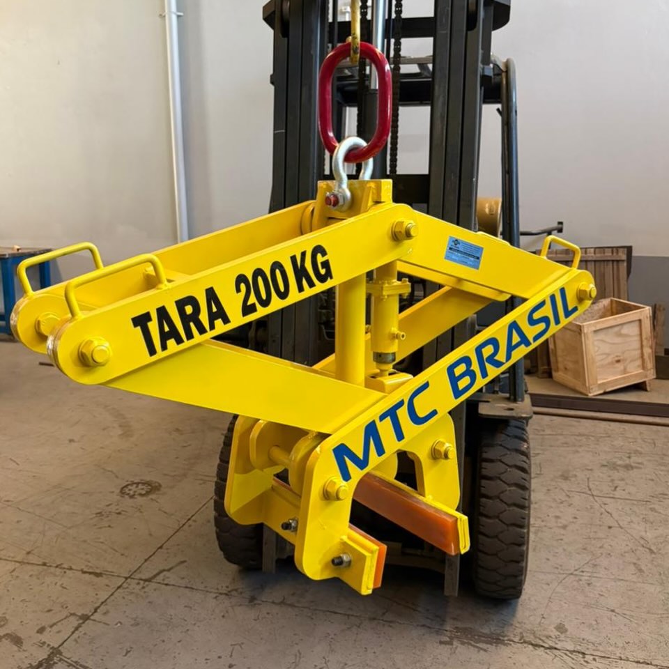 Desenvolvemos dispositivos especiais conforme sua necessidade
Entre em contato conosco pelo link da Bio e saiba mais:
👷 Movimentação segura e #livredeacidentes é na MTC do Brasil!
Com mais de 39 anos de experiência, a MTC do Brasil entrega soluções de qualidade, gerando economia, facilidade e segurança nos processos dos nossos parceiros. Entre nossas soluções, desenvolvemos dispositivos para empilhadeira, tenazes, balancins, pega tambores, bags, tubos e chapas, lingas de corrente e muitos outros!
Solicite um orçamento conosco!
🌐 www.mtcbrasil.com.br
✉️ comercial@mtcbrasil.com.br
📞 WhatsApp (51) 3441-2023
#nr11 #içamentodecargas #industria #comércio segurancadotrabalho sst movimentacaodecargas mtcdobrasil